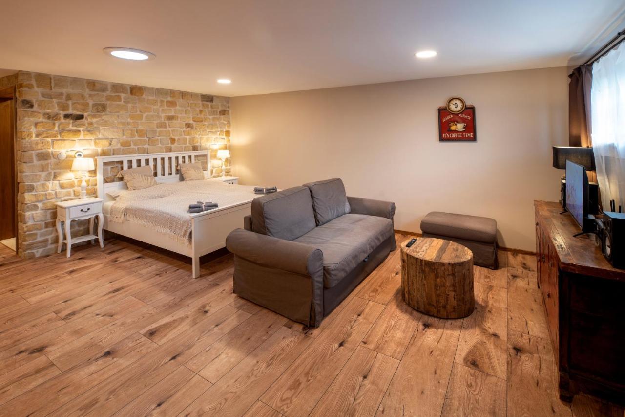 Prague West - Studio Chyne Terrace מראה חיצוני תמונה