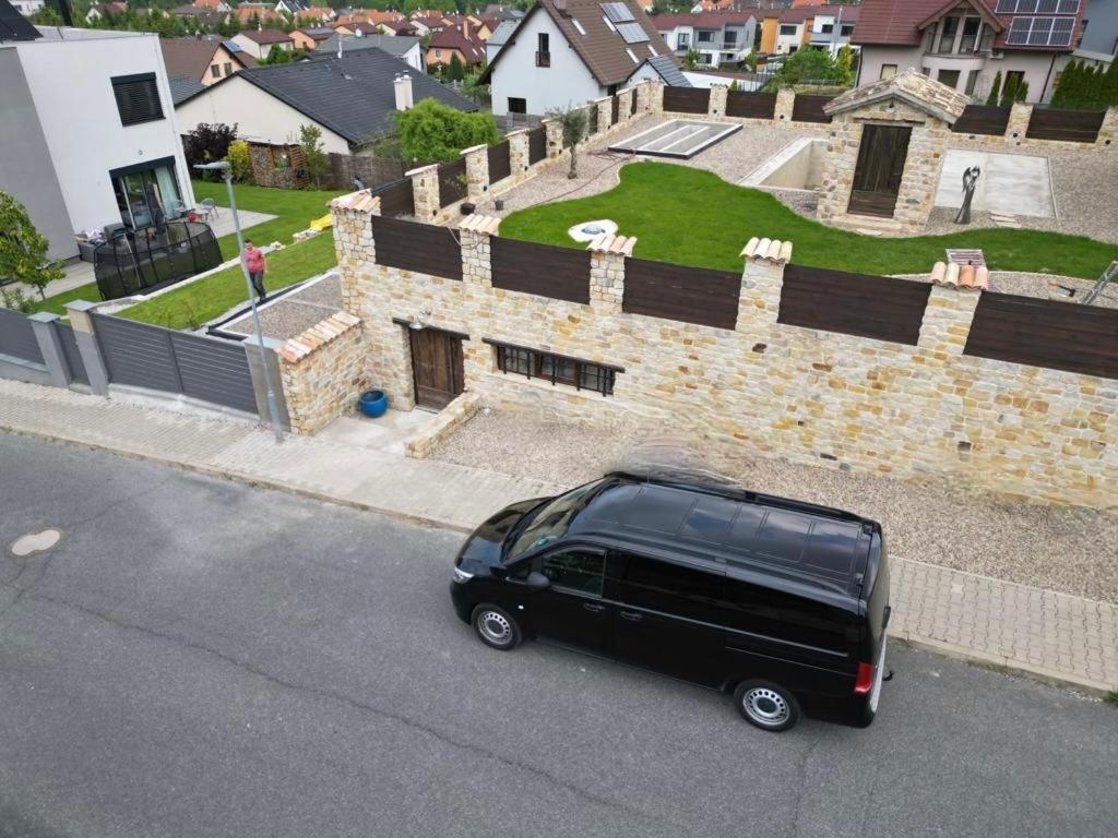 Prague West - Studio Chyne Terrace מראה חיצוני תמונה